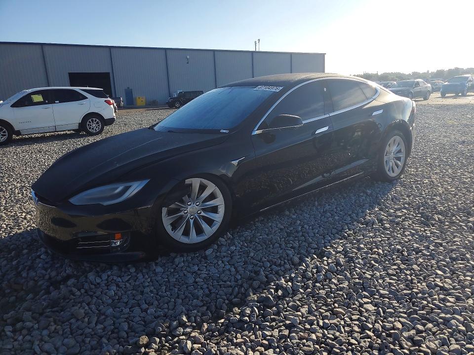 2018 Tesla Model s VIN 5YJSA1E25JF293984 — COPART salvage auction photo