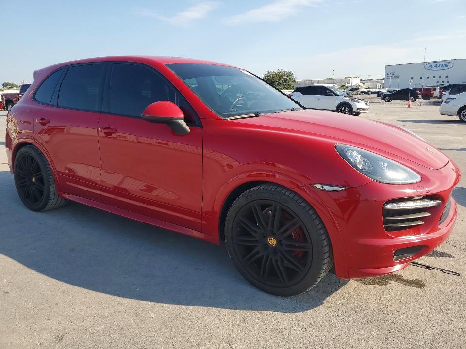 2013 Porsche Cayenne VIN WP1AD2A23DLA79770 COPART salvage auction — REAR END, Salvage Title, sold $10,600 on 2026-10-14 (photo 4)