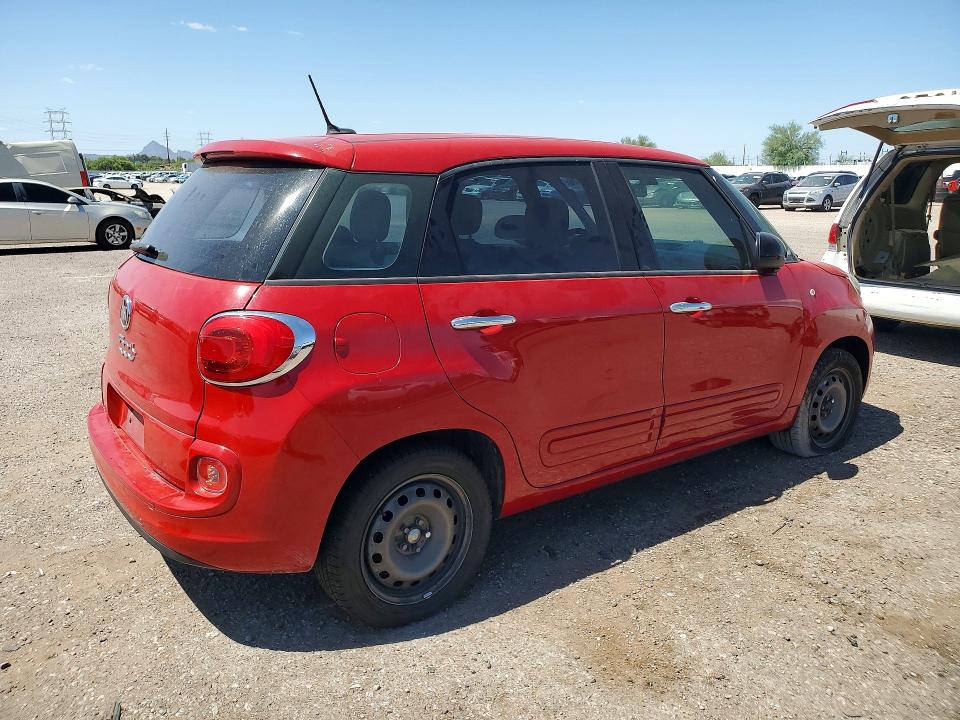 2014 Fiat 500 VIN ZFBCFAAH2EZ003526 COPART salvage auction — MECHANICAL, Salvage Title, sold $400 on 2026-09-25 (photo 3)