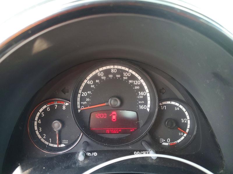 2013 Volkswagen Beetle VIN 3VWFP7AT0DM659350 COPART salvage auction — NORMAL WEAR, Mt - Certificate Of Title, sold $200 on 2026-10-10 (photo 9)