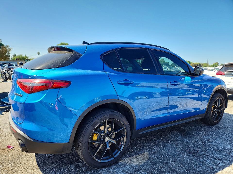 2020 Alfa romeo Stelvio VIN ZASPAJAN3L7C88353 COPART salvage auction — FRONT END, Salvage Title, sold $6,100 on 2026-10-20 (photo 3)