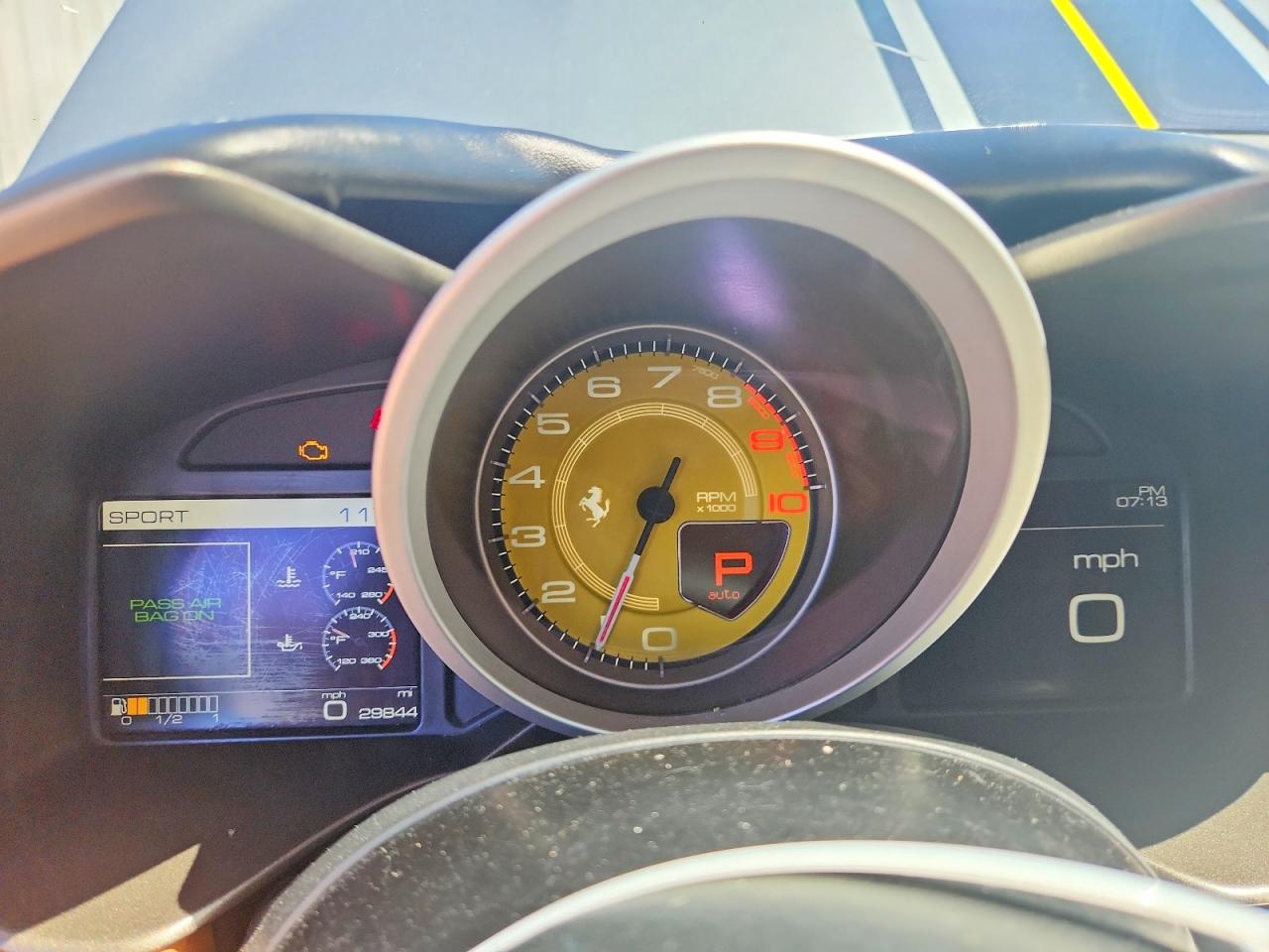 2016 Ferrari FF VIN ZFF73SKA7G0216026 COPART salvage auction — Normal Wear, Ca - Dlr/Dis/Exp Only Salvage Title (P), sold $63,500 on 2022-04-21 (photo 9)