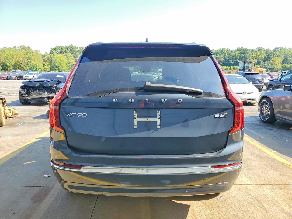 2025 Volvo Xc90 plus VIN YV4062PB9S1368429 COPART salvage auction — MINOR DENT/SCRATCHES, CT, sold $22,600 on 2026-10-01 (photo 6)
