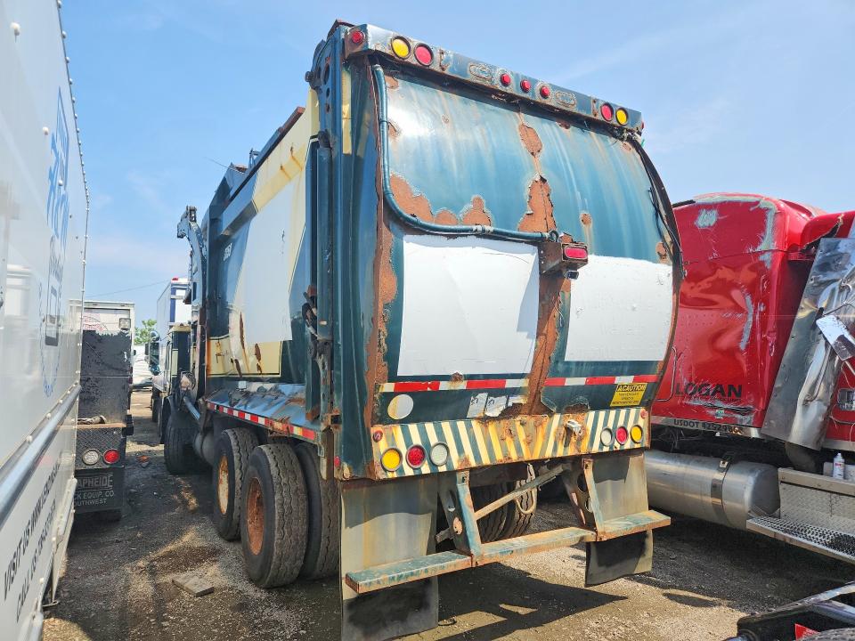 2008 Mack 600 rd600 VIN 1M2AU02C88M001560 COPART salvage auction — SIDE, FL - CERTIFICATE OF DESTRUCTION, sold $450 on 2026-09-17 (photo 2)