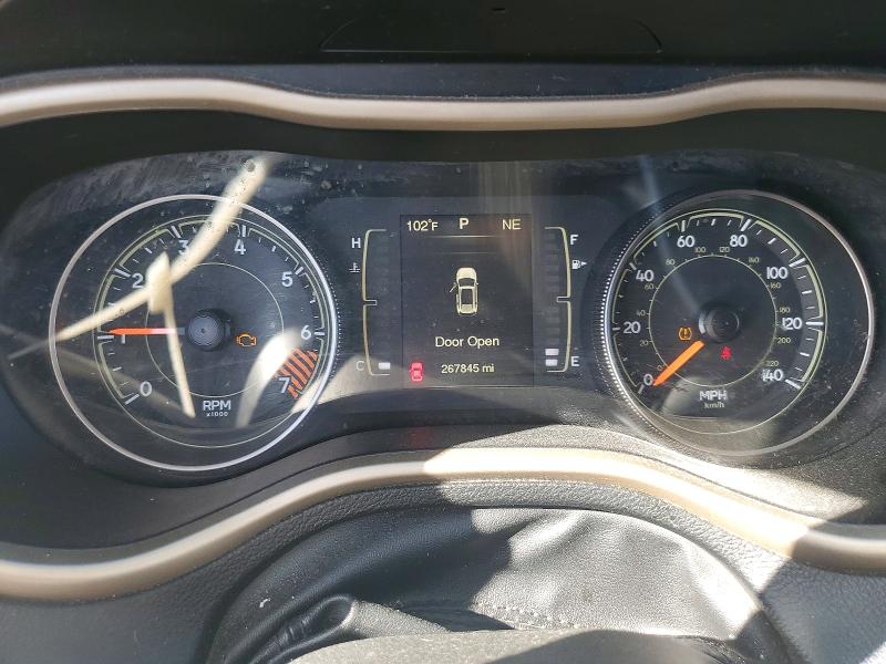2015 Jeep Cherokee VIN 1C4PJLCB4FW560040 COPART salvage auction — FRONT END, Nv - Certificate Of Title, sold $500 on 2026-09-22 (photo 9)