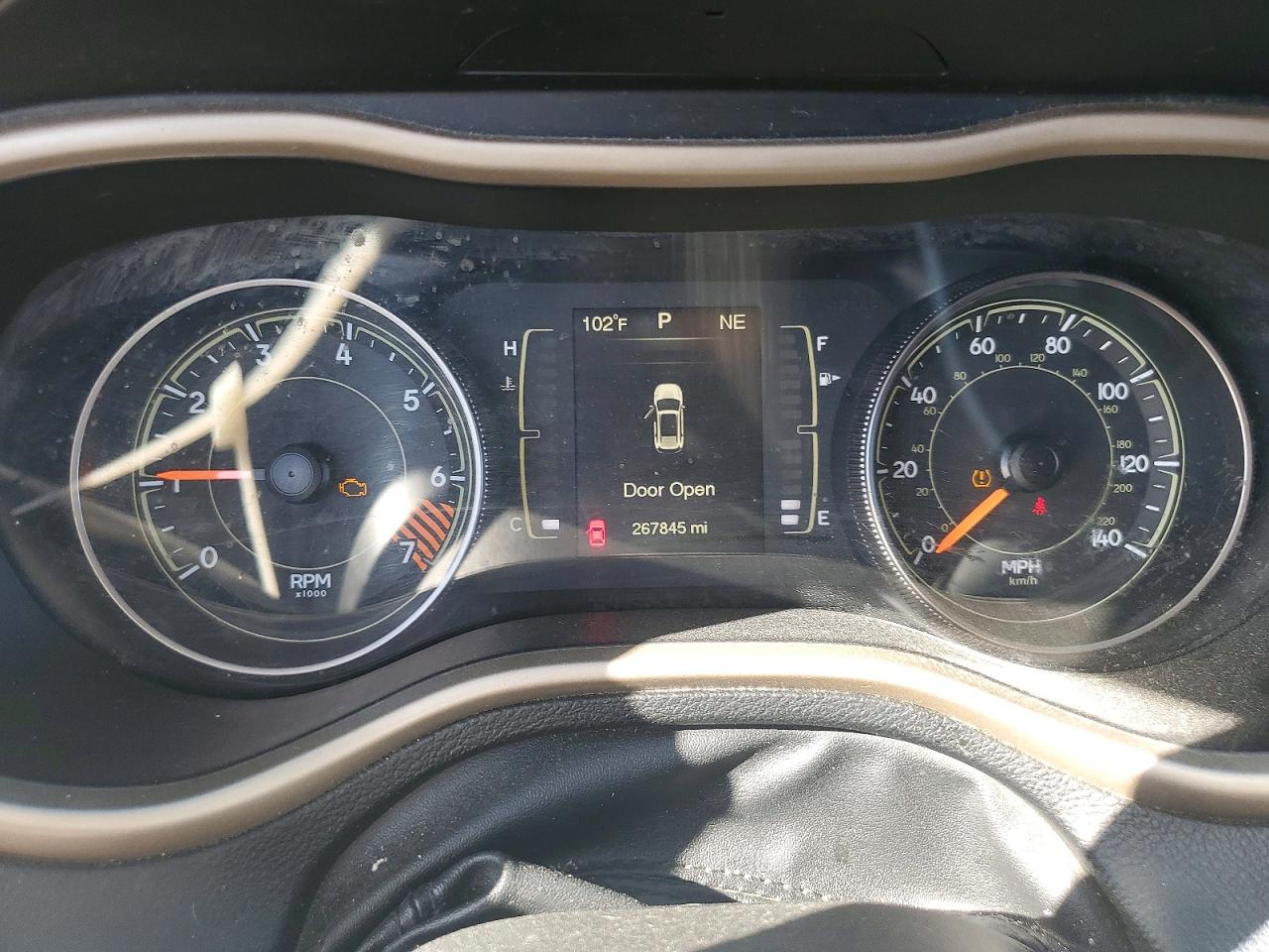 2015 Jeep Cherokee VIN 1C4PJLCB4FW560040 COPART salvage auction — Front End, NV - CERTIFICATE OF TITLE, sold $1,100 on 2026-09-25 (photo 9)