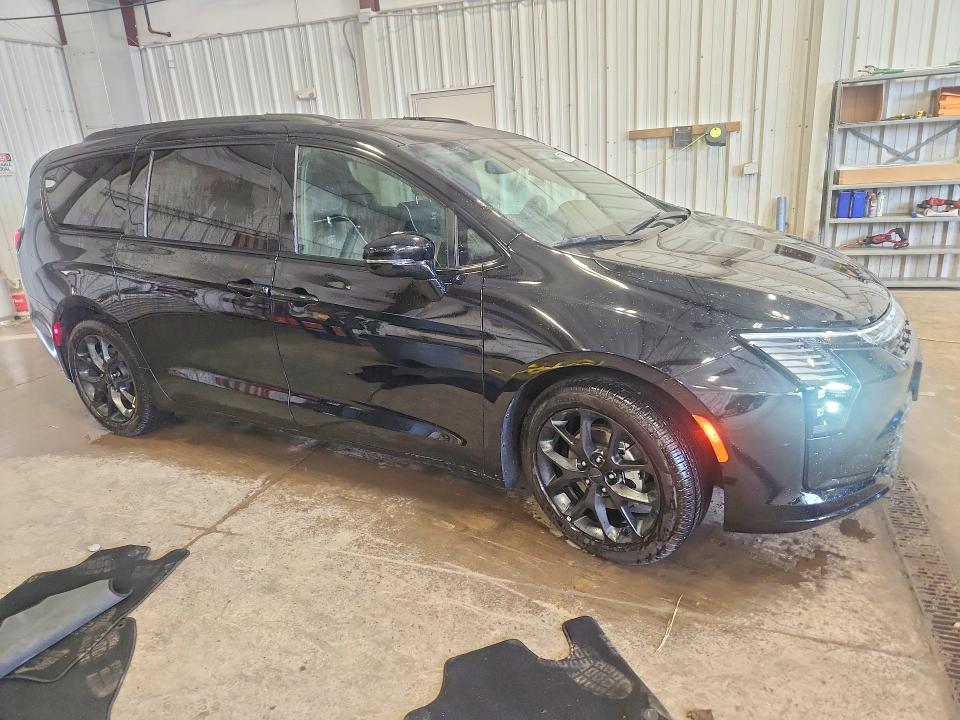 2027 Chrysler Pacifica VIN 2C4RC1GG9VR583981 COPART salvage auction — SIDE, Wi - Certificate Of Title, sold $28,500 on 2026-09-21 (photo 4)