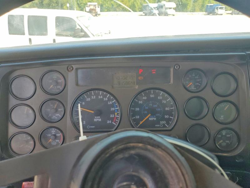 2005 Mack Cv713 VIN 1M2AG11C35M026358 COPART salvage auction — NORMAL WEAR, NC - DEALER ONLY CLEAN TITLE, sold $4,600 on 2026-09-29 (photo 9)