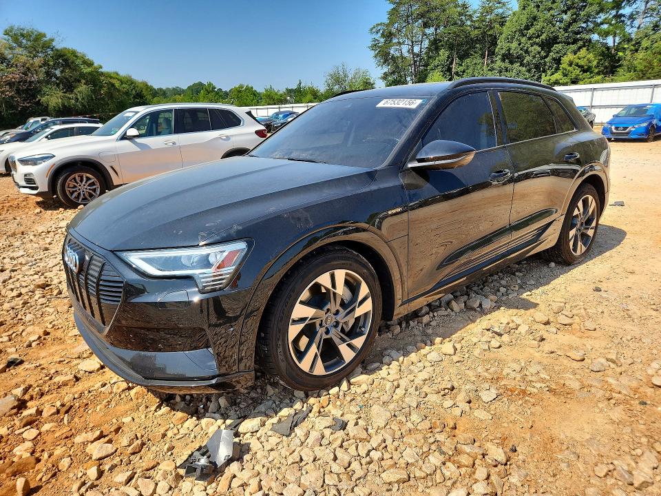 2021 Audi E-tron VIN WA1AAAGE4MB008891 — COPART salvage auction photo