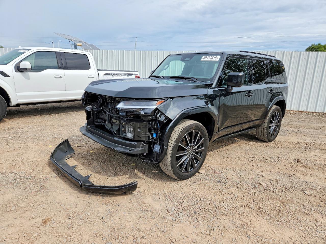 2025 Lexus GX 550 VIN JTJVBCDX9S5058331 — COPART salvage auction photo