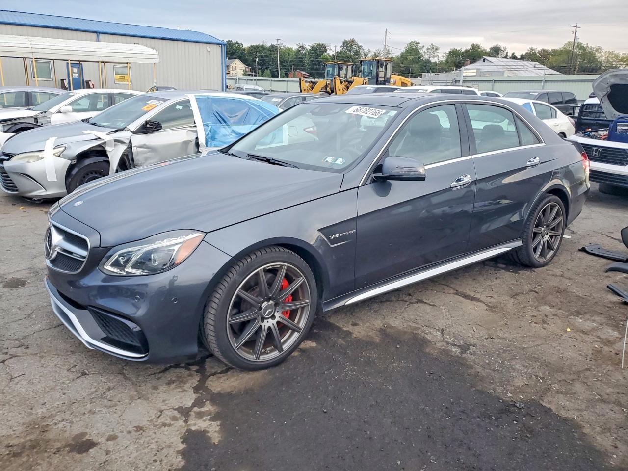 2015 Mercedes-Benz E-klasse VIN WDDHF7GB8FB126661 — COPART salvage auction photo