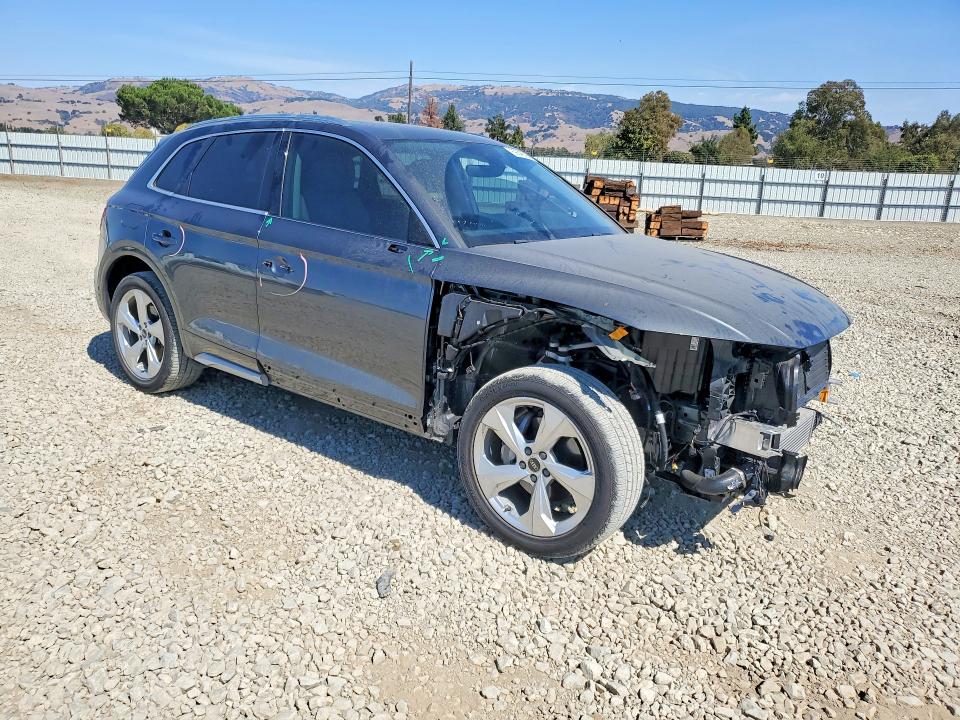 2023 Audi Q5 VIN WA1FAAFY7P2147922 COPART salvage auction — FRONT END, CA - SALVAGE CERTIFICATE, sold $17,100 on 2026-10-13 (photo 4)