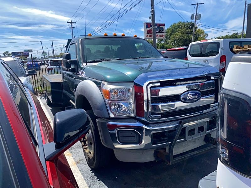 2011 Ford F550 VIN 1FDUF5HT0BEB90590 — COPART salvage auction photo