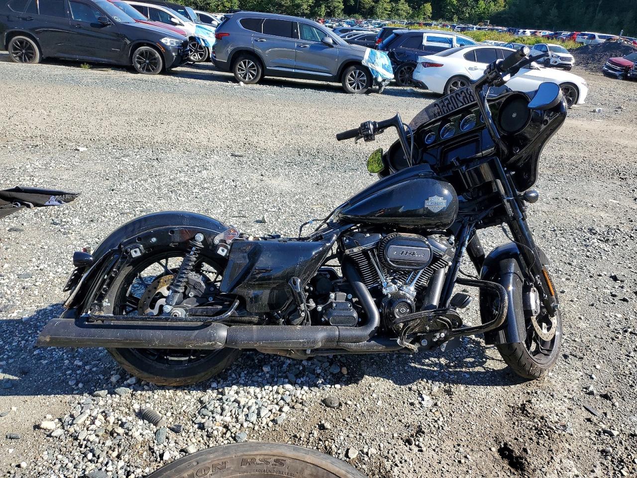 2022 Harley-Davidson fl VIN 1HD1KRP13NB671674 — COPART salvage auction photo