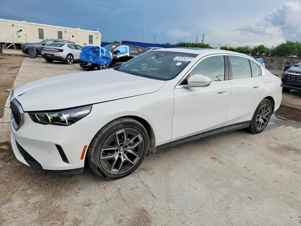 2026 BMW 5 series VIN WBA53FJ0XTCX42565 — COPART salvage auction photo