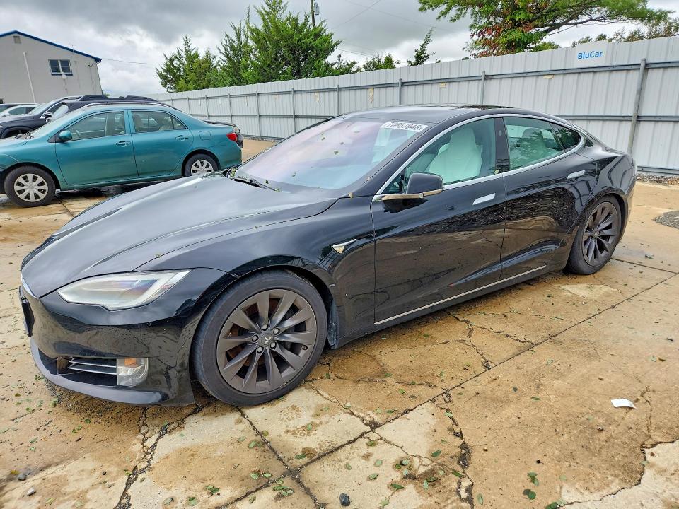 2020 Tesla Model s VIN 5YJSA1E28LF359785 — COPART salvage auction photo