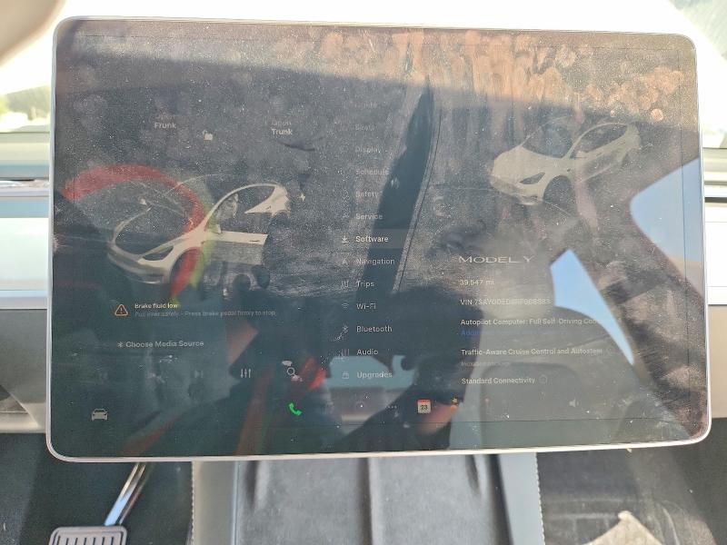 2021 Tesla Model y VIN 7SAYGDED8RF008883 COPART salvage auction — SIDE, Ca - Dis/Dlr/Exp Only Clean Title, sold $11,500 on 2026-10-06 (photo 9)
