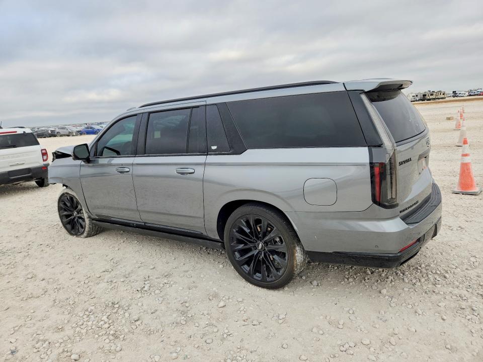 2025 Cadillac Escalade VIN 1GYS9RRL4SR299288 COPART salvage auction — FRONT END, Salvage Title, sold $56,000 on 2026-10-08 (photo 2)