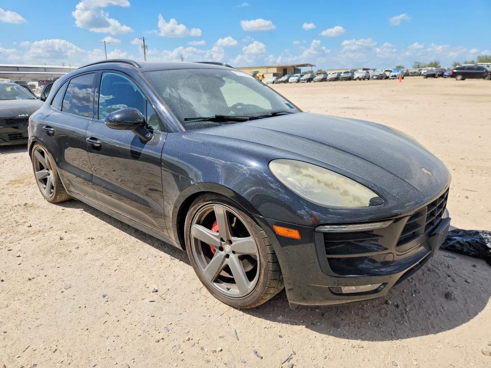 2017 Porsche Macan VIN WP1AG2A52HLB51694 COPART salvage auction — MINOR DENT/SCRATCHES, TX - CERTIFICATE OF TITLE, sold $12,700 on 2026-10-08 (photo 4)