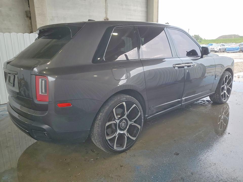 2021 Rolls-royce Cullinan VIN SLATV8C0XMU205128 COPART salvage auction — SIDE, Fl - Cert Of Title Slvg Rebuildable, sold $95,500 on 2026-10-01 (photo 3)