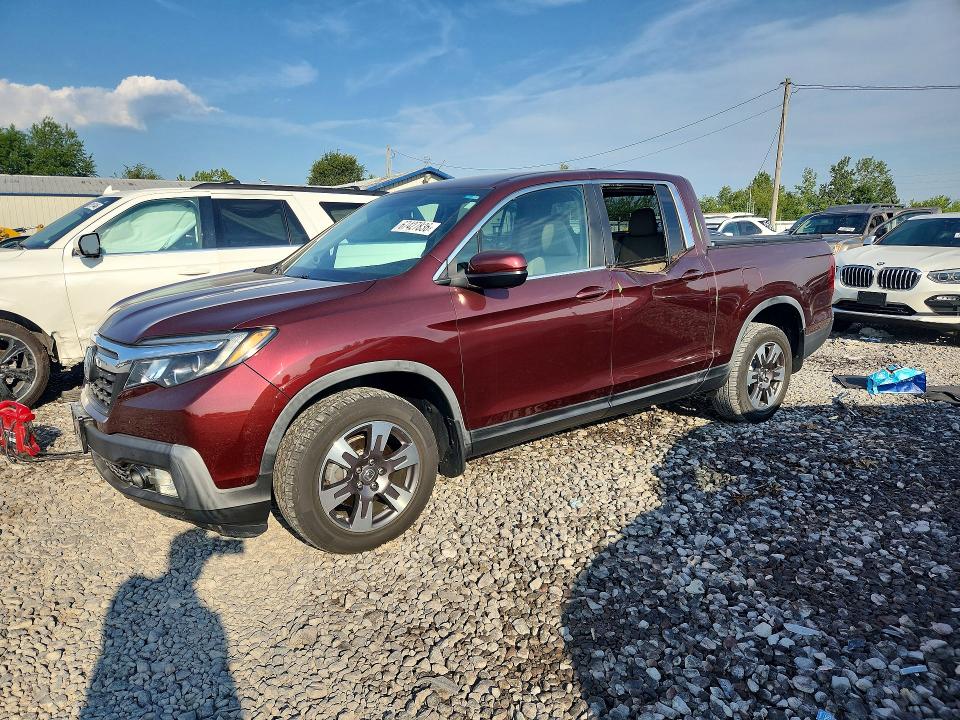 2017 Honda Ridgeline VIN 5FPYK3F68HB004327 — COPART salvage auction photo