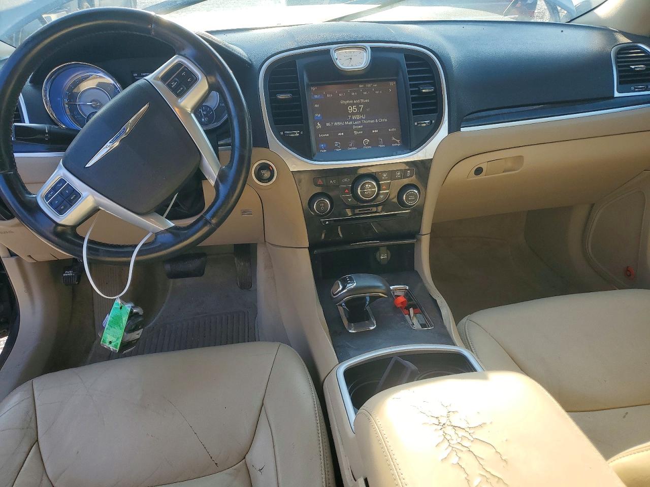 2014 Chrysler 300 VIN 2C3CCAAG8EH278559 COPART salvage auction — Normal Wear, AL - CERTIFICATE OF TITLE (P), sold $775 on 2026-10-09 (photo 8)