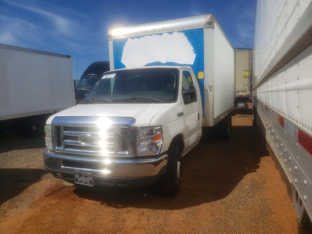 2015 Ford Econoline VIN 1FDXE4FS1FDA35515 COPART salvage auction — Mechanical, Cz - Clean Title, sold $2,000 on 2026-09-22 (photo 1)