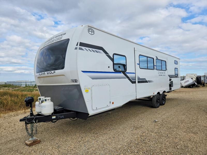 2026 Foresriver VIN 5ZT2CKTB8T2017404 COPART salvage auction — NORMAL WEAR, AB - BOS - ACTIVE, sold $18,300 on 2026-10-22 (photo 2)