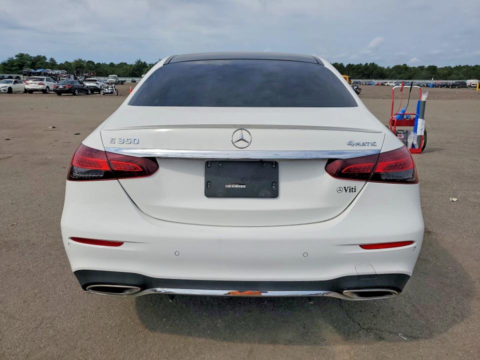 2022 Mercedes-benz E-klasse VIN W1KZF8EB4NB025984 COPART salvage auction — MECHANICAL, SD - CERTIFICATE OF TITLE, sold $43,500 on 2026-09-18 (photo 6)