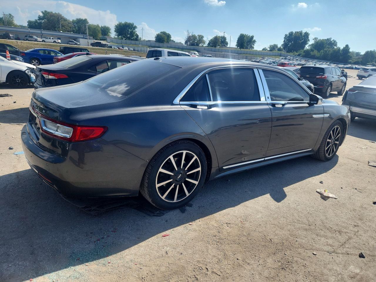 2017 Lincoln Continental VIN 1LN6L9NC4H5607649 COPART salvage auction — Normal Wear, MI - CERTIFICATE OF TITLE (P), sold $3,100 on 2026-10-02 (photo 3)