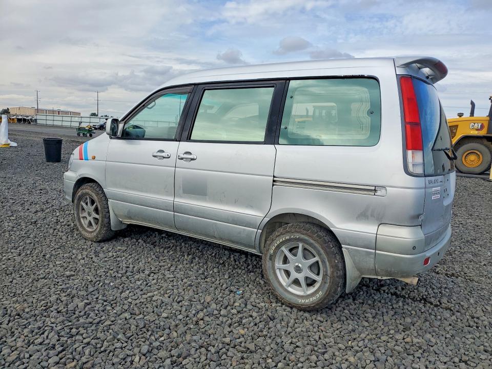 1999 Toyo Townace noah VIN SR500082597000000 COPART salvage auction — ROLLOVER, WA - BILL OF SALE, sold $1,950 on 2026-09-30 (photo 2)