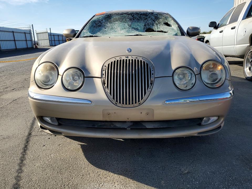 2003 Jaguar S type VIN SAJEA01U23HM61728 COPART salvage auction — VANDALISM, Ca - Salvage Certificate, sold $275 on 2026-10-01 (photo 5)