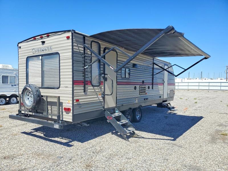 2018 Foresriver VIN 4X4TCKB2XJX132376 COPART salvage auction — BURN, UT - SALVAGE CERTIFICATE, sold $1,400 on 2026-09-18 (photo 4)