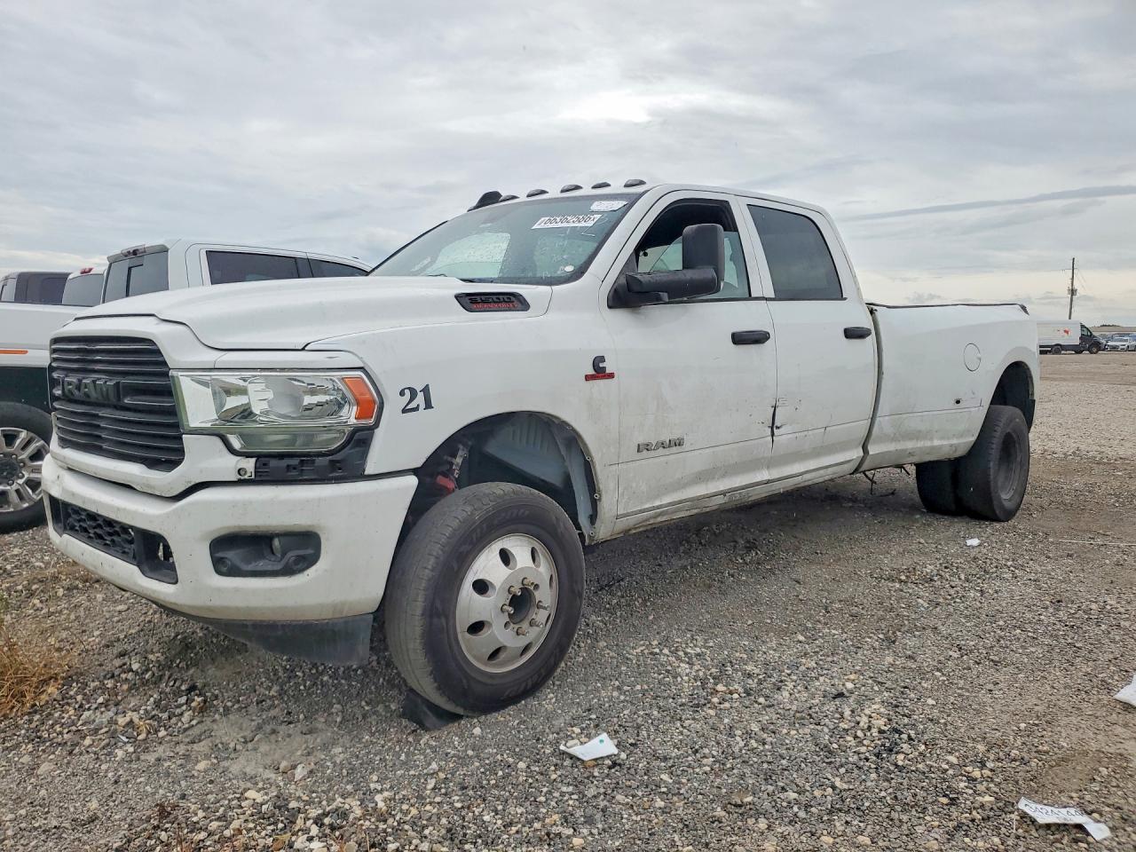 2021 Ram 3500 VIN 3C63RRHL6MG687743 — COPART salvage auction photo