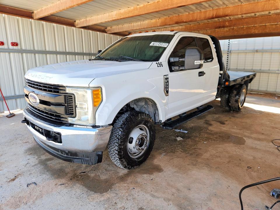 2017 Ford F-350 super duty VIN 1FD8X3HT5HEC65344 — COPART salvage auction photo