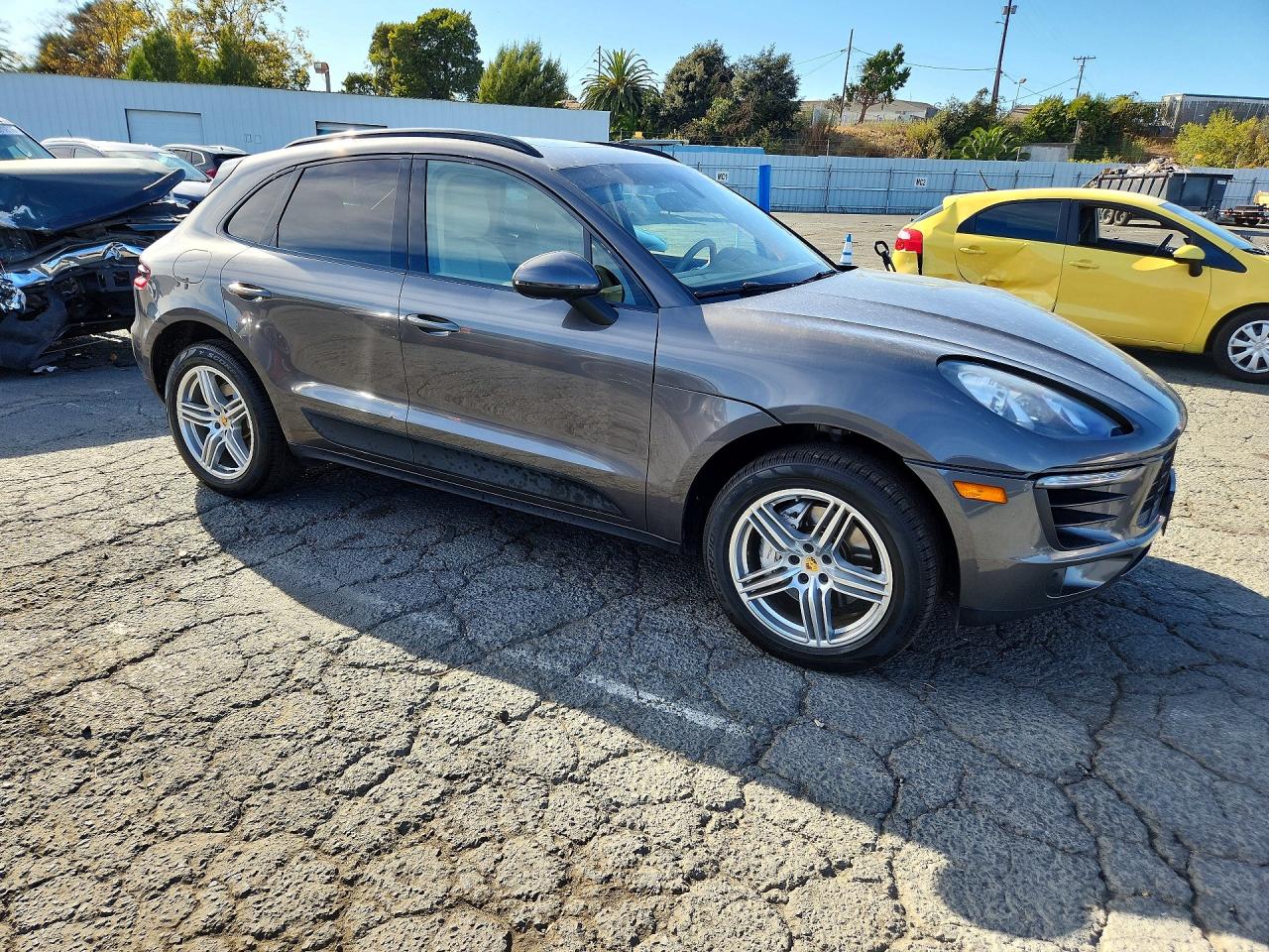 2016 Porsche Macan VIN WP1AB2A51GLB44619 COPART salvage auction — Front End, Sc - Salvage Title, sold $4,000 on 2026-09-25 (photo 4)