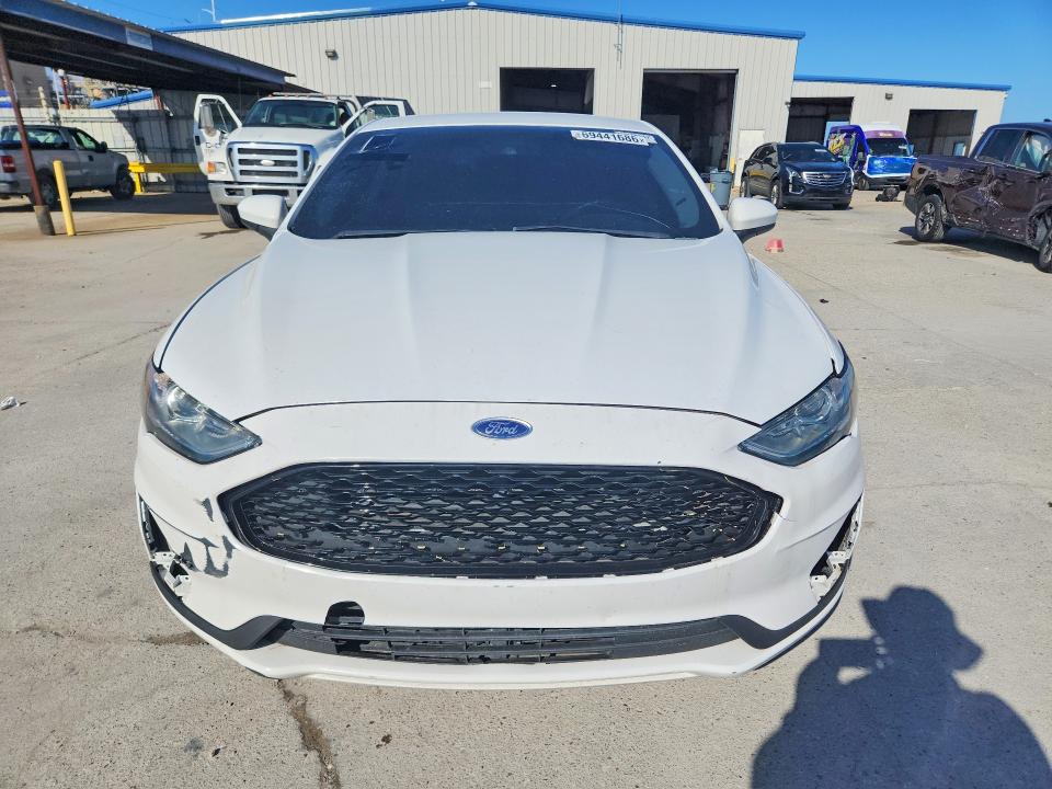 2020 Ford Fusion VIN 3FA6P0H75LR128980 COPART salvage auction — FRONT END, Ms - Certificate Of Title (P), sold $2,000 on 2026-09-29 (photo 5)