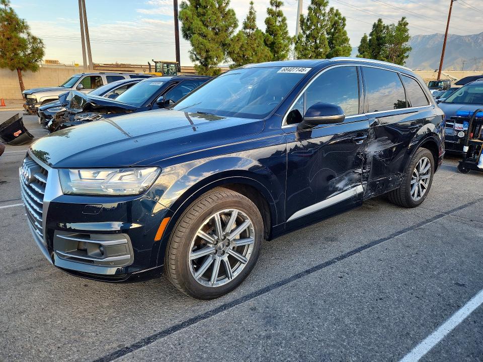 2018 Audi Q7 VIN WA1VAAF78JD010521 — COPART salvage auction photo