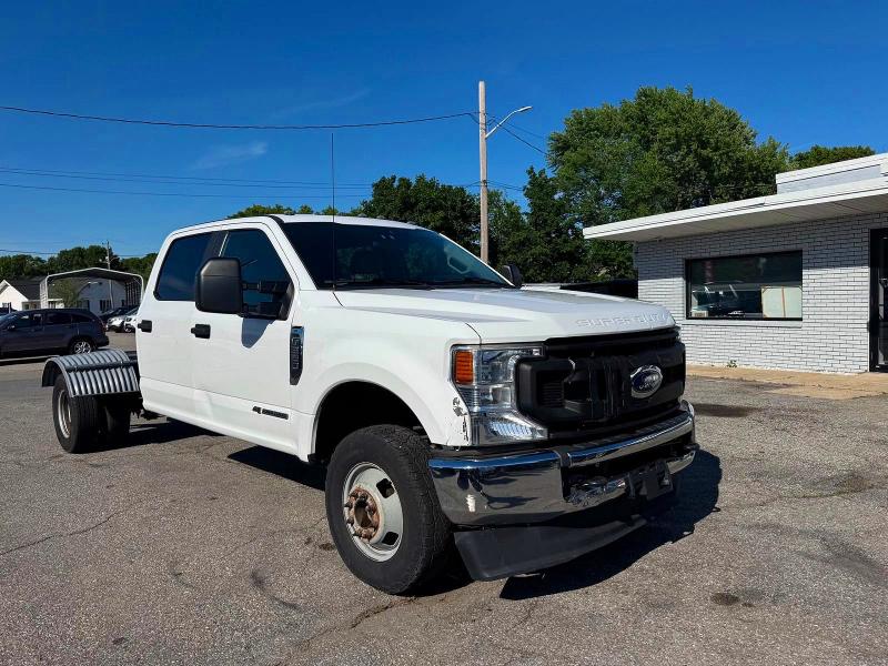 2021 Ford F-350 super duty VIN 1FD8W3HTXMEC75168 — COPART salvage auction photo