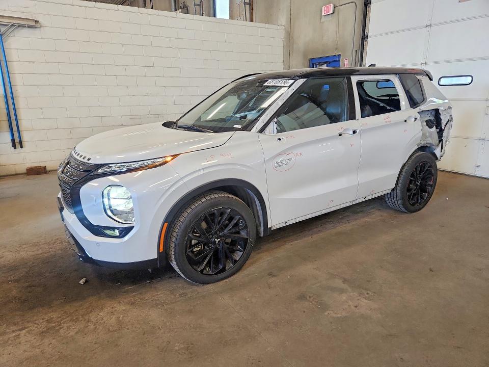 2024 Mitsubishi Outlander VIN JA4T5WA96RZ060219 — COPART salvage auction photo