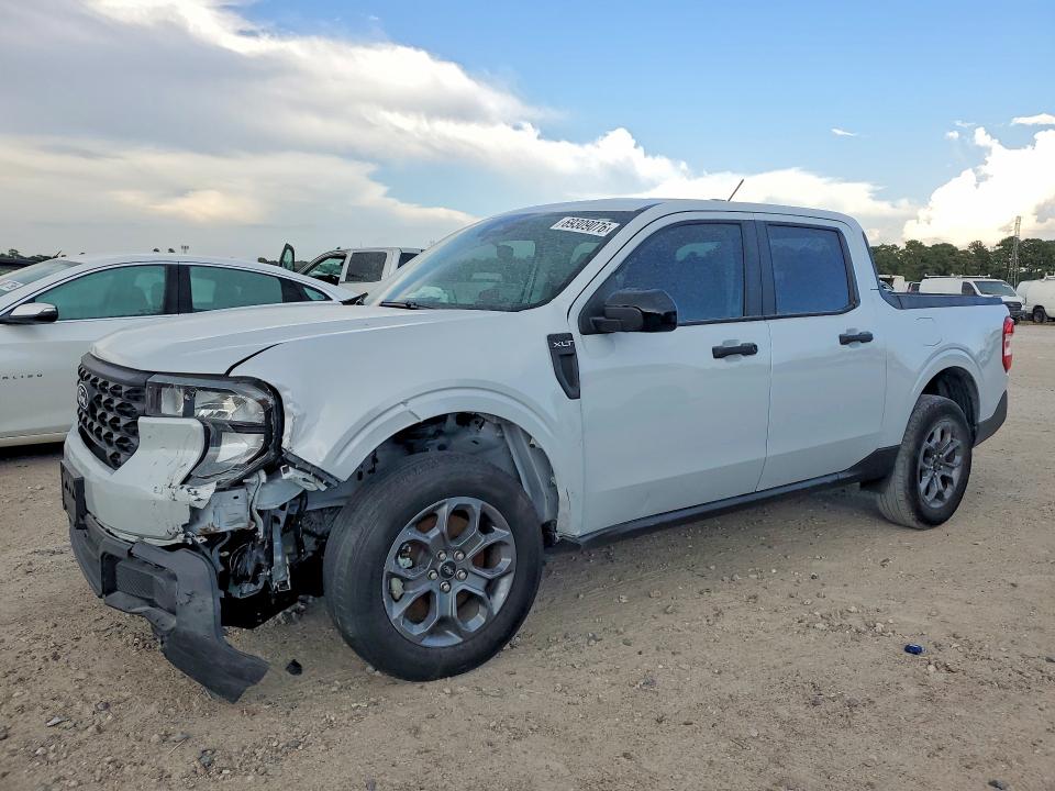 2025 Ford Maverick VIN 3FTTW8H37SRA25585 — COPART salvage auction photo
