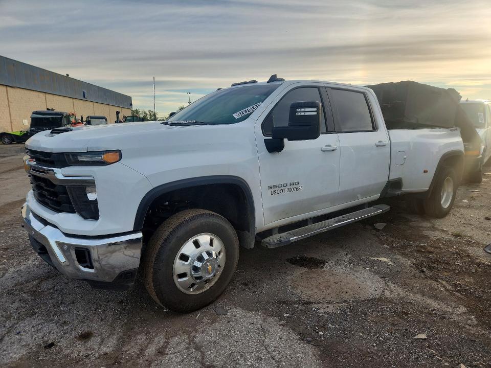 2025 Chevrolet Silverado 3500 VIN 1GC4KTEY5SF352275 — COPART salvage auction photo