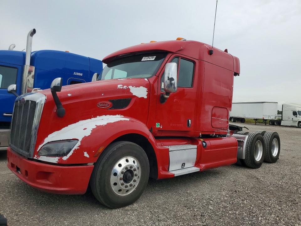 2012 Peterbilt 587 VIN 1XP4D49X5CD132695 — COPART salvage auction photo