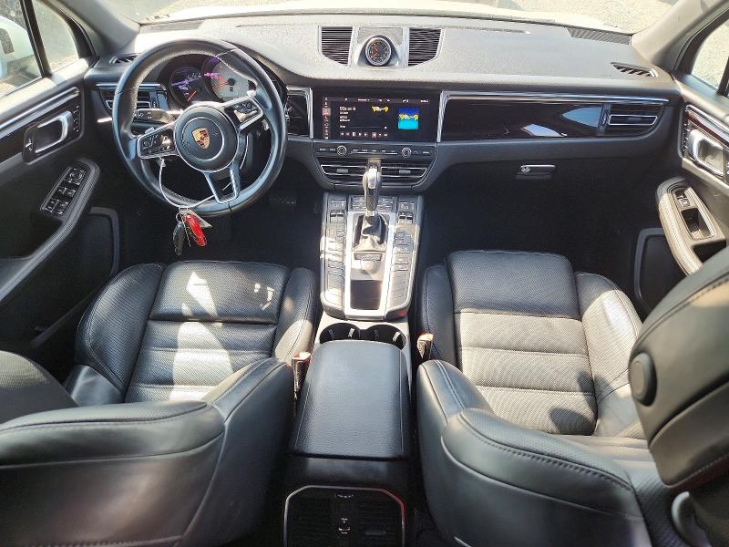 2020 Porsche Macan VIN WP1AB2A57LLB30671 COPART salvage auction — MINOR DENT/SCRATCHES, Ca - Dis/Dlr/Exp Only Clean Title (P), sold $14,700 on 2026-09-15 (photo 8)