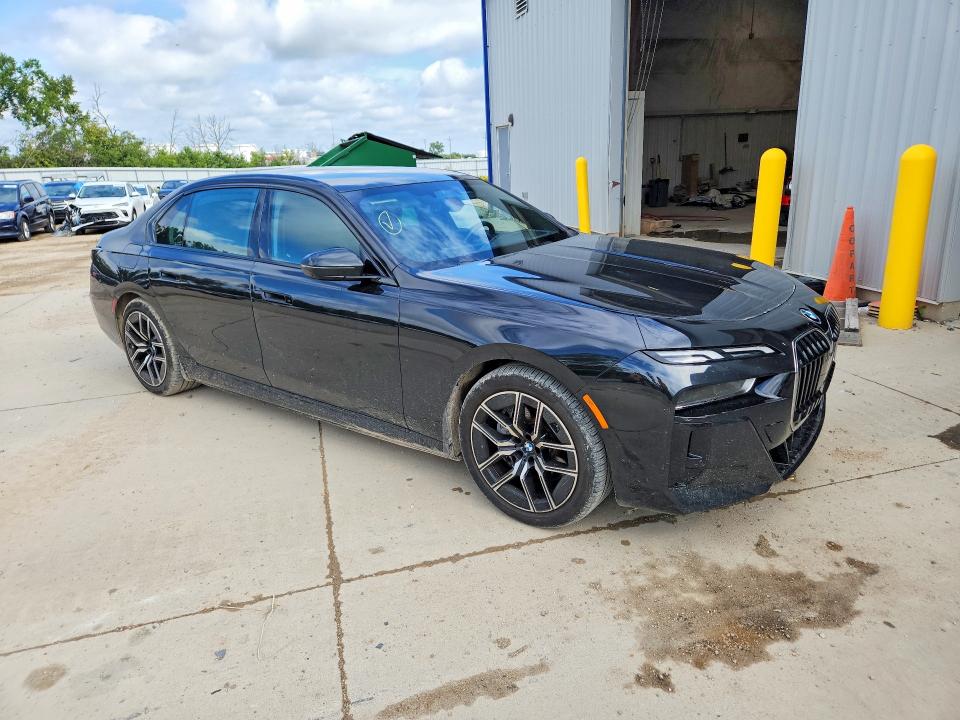 2023 BMW I7 VIN WBY53EJ05PCN06696 COPART salvage auction — NORMAL WEAR, OH - CERTIFICATE OF TITLE, sold $41,000 on 2026-09-23 (photo 4)