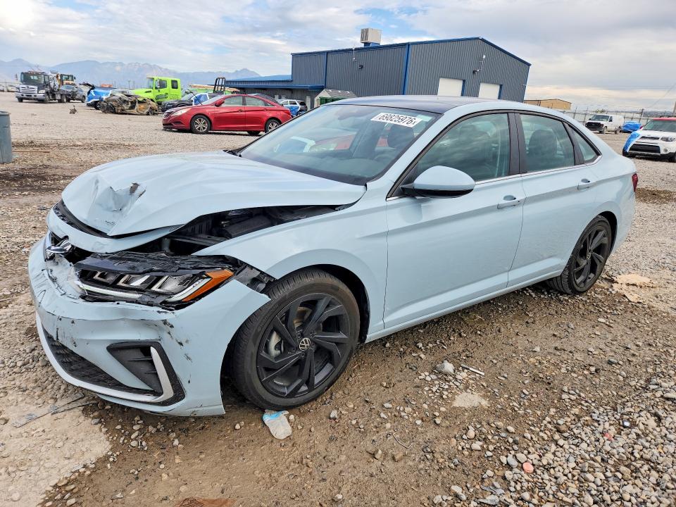 2025 Volkswagen Jetta VIN 3VW7X7BU0SM068752 — COPART salvage auction photo