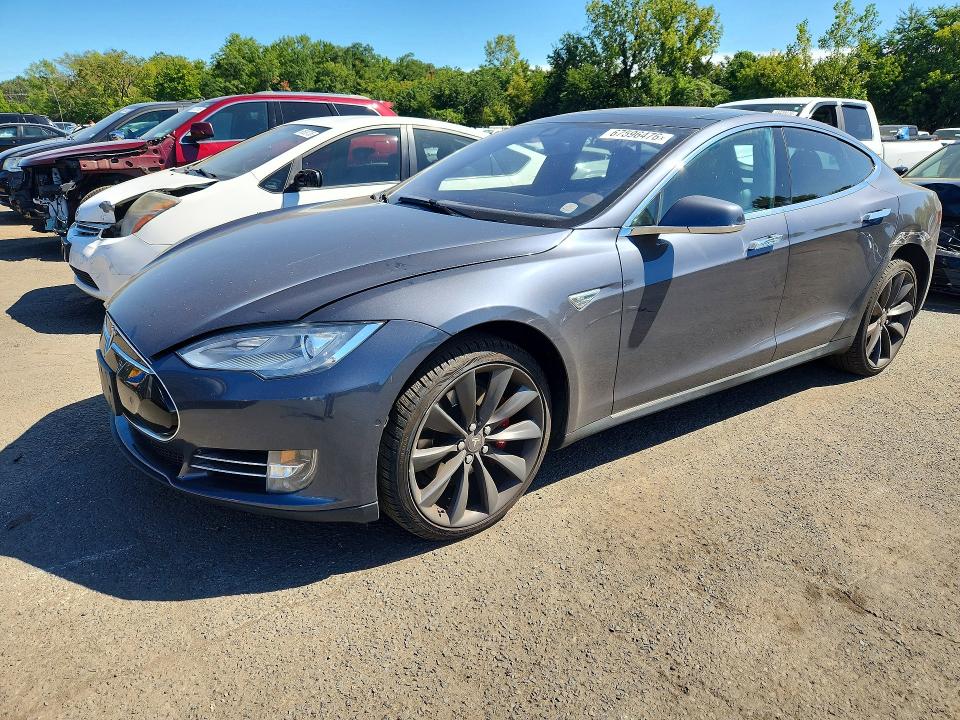 2015 Tesla Model s VIN 5YJSA4H48FF090559 — COPART salvage auction photo