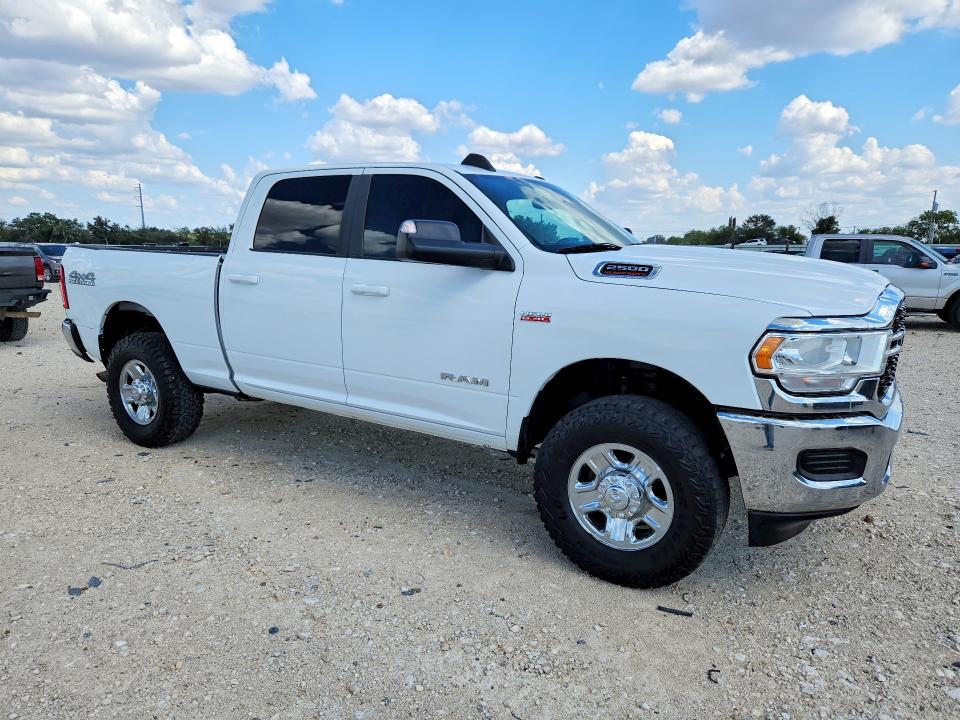 2022 Ram 2500 VIN 3C6UR5DJ8NG137379 COPART salvage auction — MINOR DENT/SCRATCHES, Salvage Title, sold $15,100 on 2026-10-15 (photo 4)