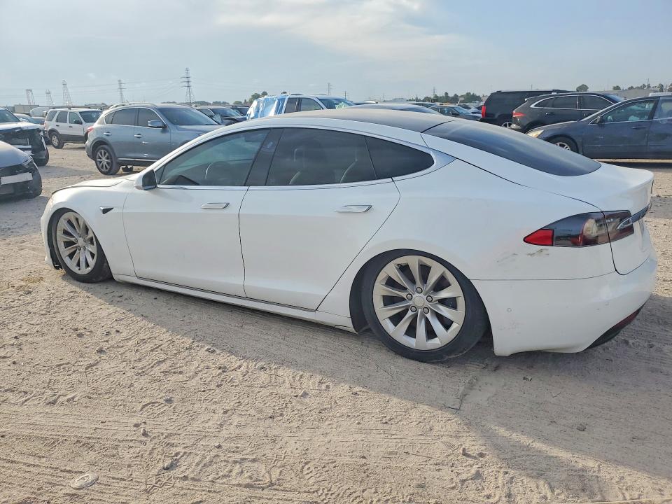 2020 Tesla Model s VIN 5YJSA1E29LF363165 COPART salvage auction — VANDALISM, TX - CERT OF TITLE-REBUILT SALVAGE (P), sold $7,900 on 2026-10-20 (photo 2)