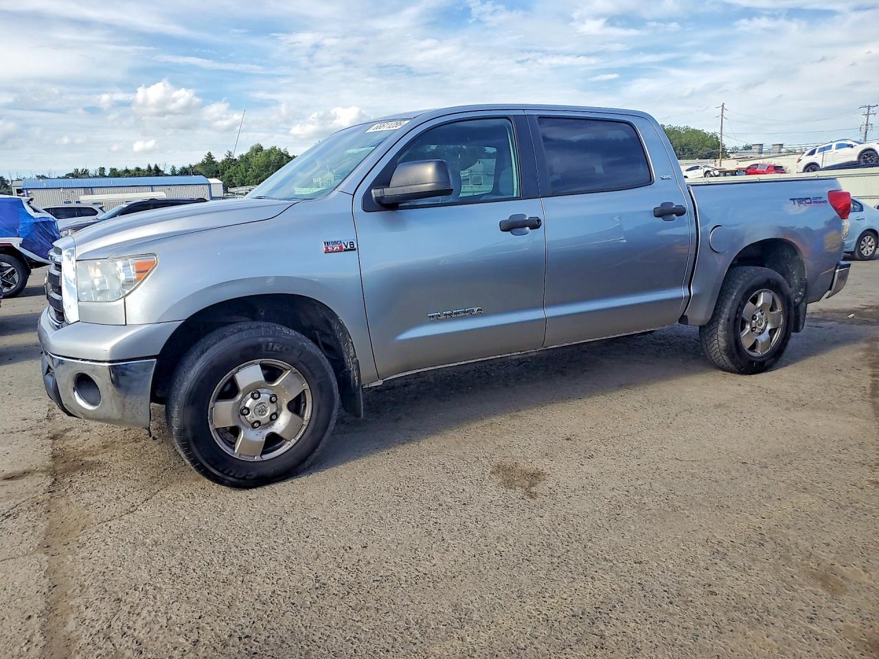 2011 Toyota Tundra VIN 5TFDY5F13BX192970 — COPART salvage auction photo